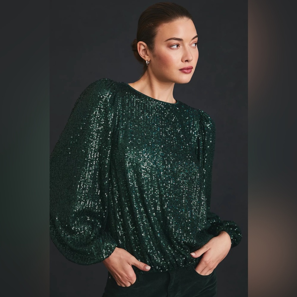 ANTHROPOLOGIE Flat White Sequin Crew Neck Top NWT Size X-Small Petite